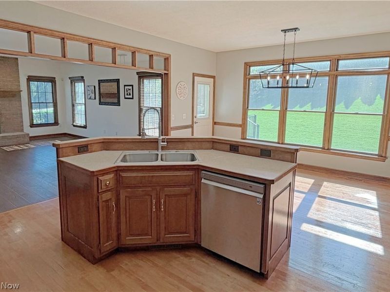 8498 Yorkshire Street NW, Massillon, OH 44646 Photo 10