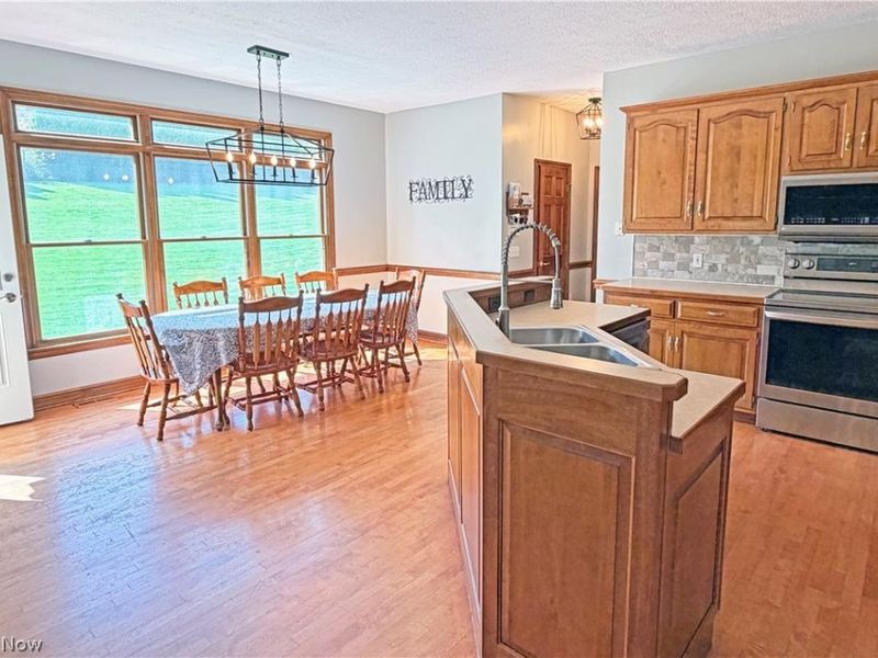 8498 Yorkshire Street NW, Massillon, OH 44646 Photo 15