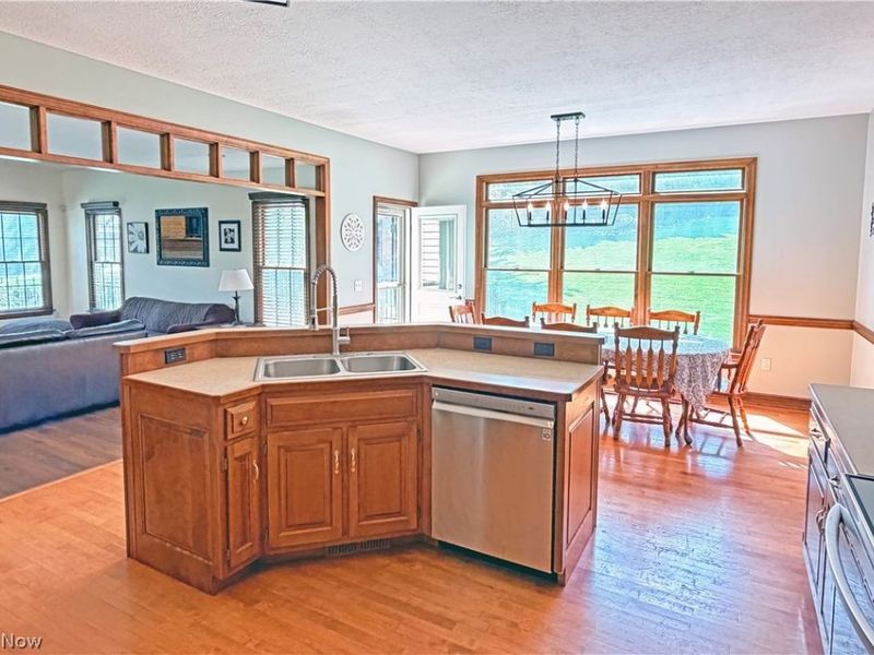 8498 Yorkshire Street NW, Massillon, OH 44646 Photo 16