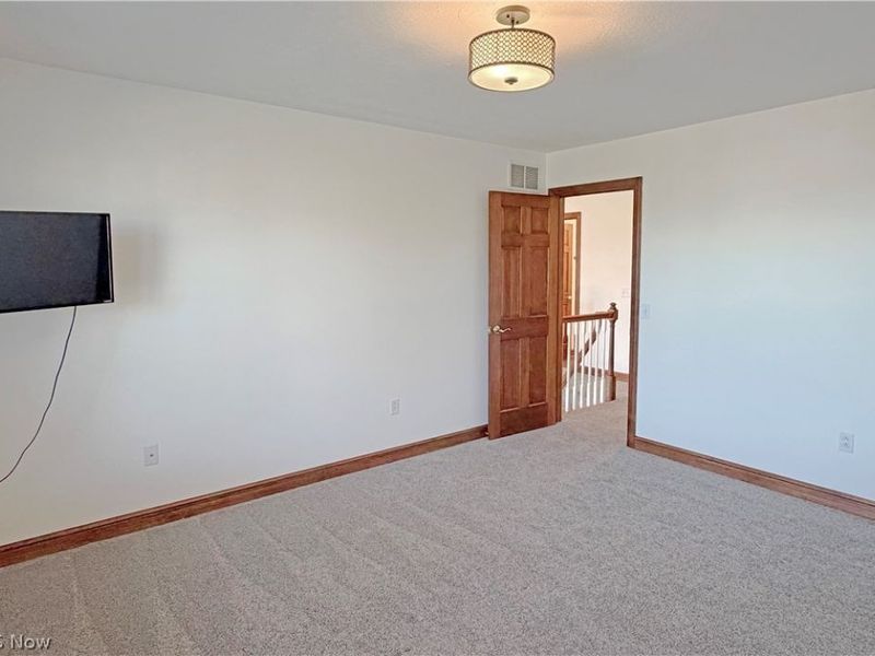 8498 Yorkshire Street NW, Massillon, OH 44646 Photo 34