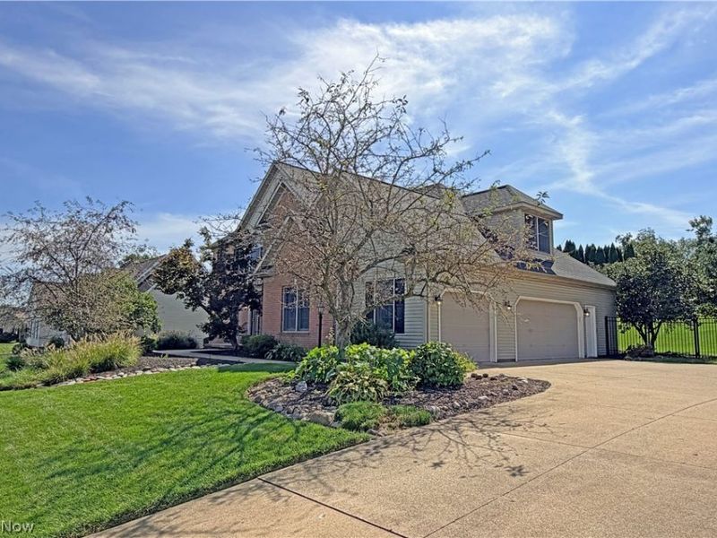 8498 Yorkshire Street NW, Massillon, OH 44646 Photo 5