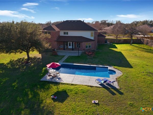 203 Bella Vista Circle , Kyle, TX 78640