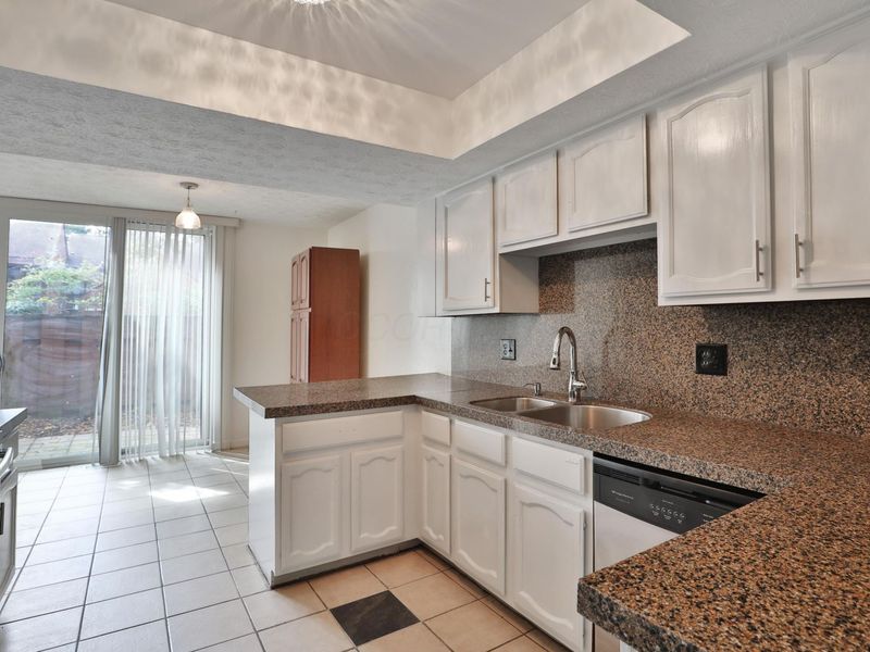4966 Wintersong Lane , Unit 9, Westerville, OH 43081 Photo 10