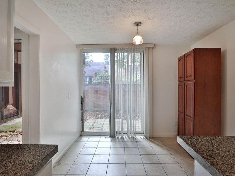 4966 Wintersong Lane , Unit 9, Westerville, OH 43081 Photo 6