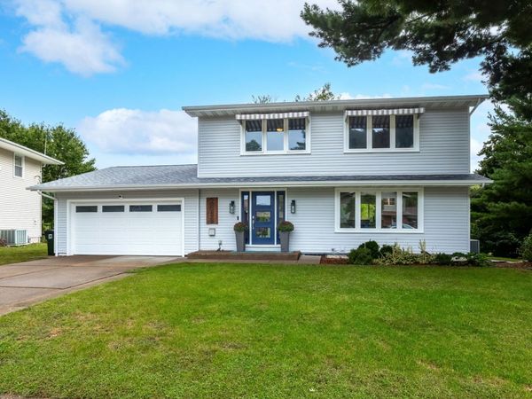 2853 FAIRHAVEN Road , Davenport, IA 50803