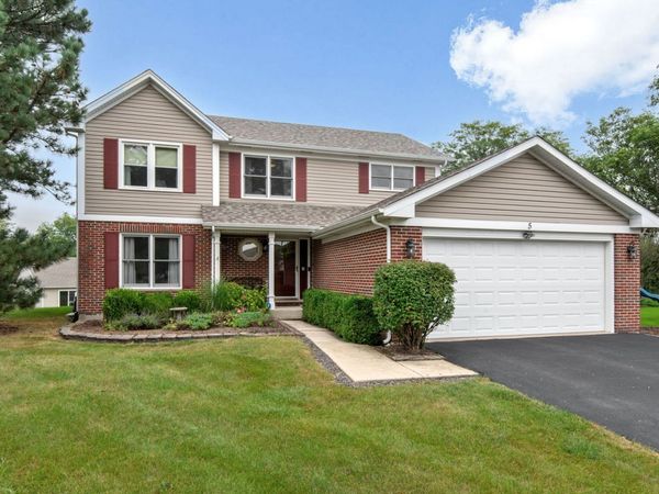 5 Beaver Creek Court , Bolingbrook, IL 60490