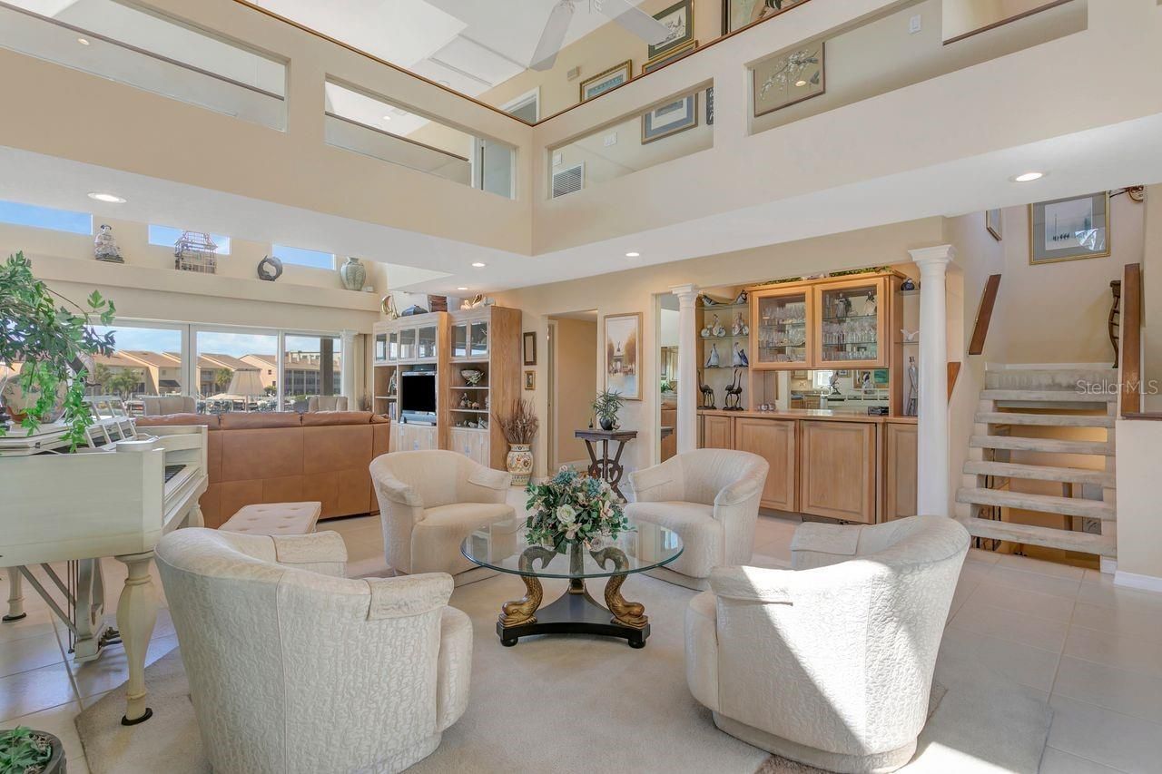 205 6th Street E, Tierra Verde, FL 33715 Photo