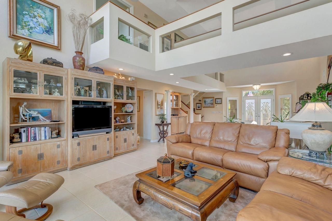 205 6th Street E, Tierra Verde, FL 33715 Photo
