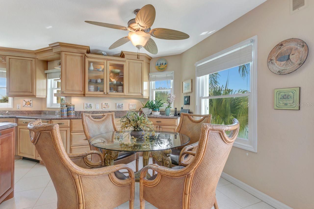 205 6th Street E, Tierra Verde, FL 33715 Photo