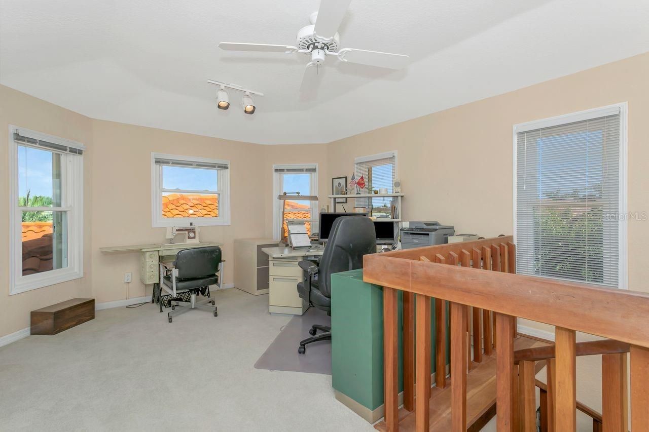 205 6th Street E, Tierra Verde, FL 33715 Photo