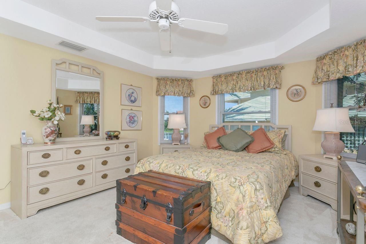 205 6th Street E, Tierra Verde, FL 33715 Photo