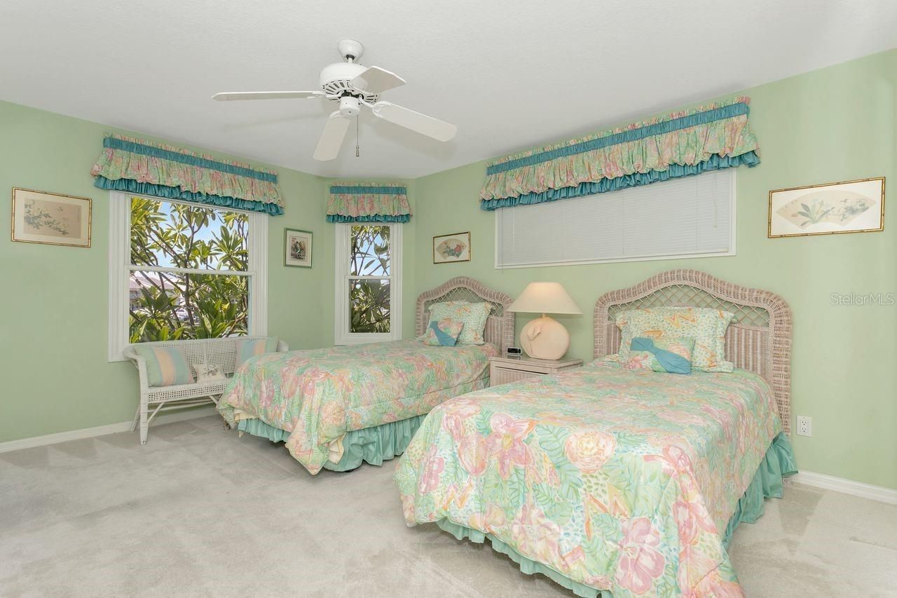 205 6th Street E, Tierra Verde, FL 33715 Photo