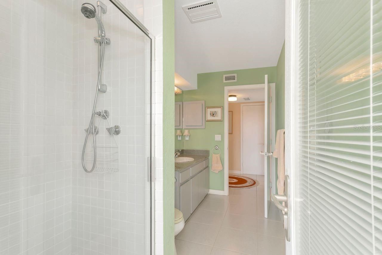 205 6th Street E, Tierra Verde, FL 33715 Photo