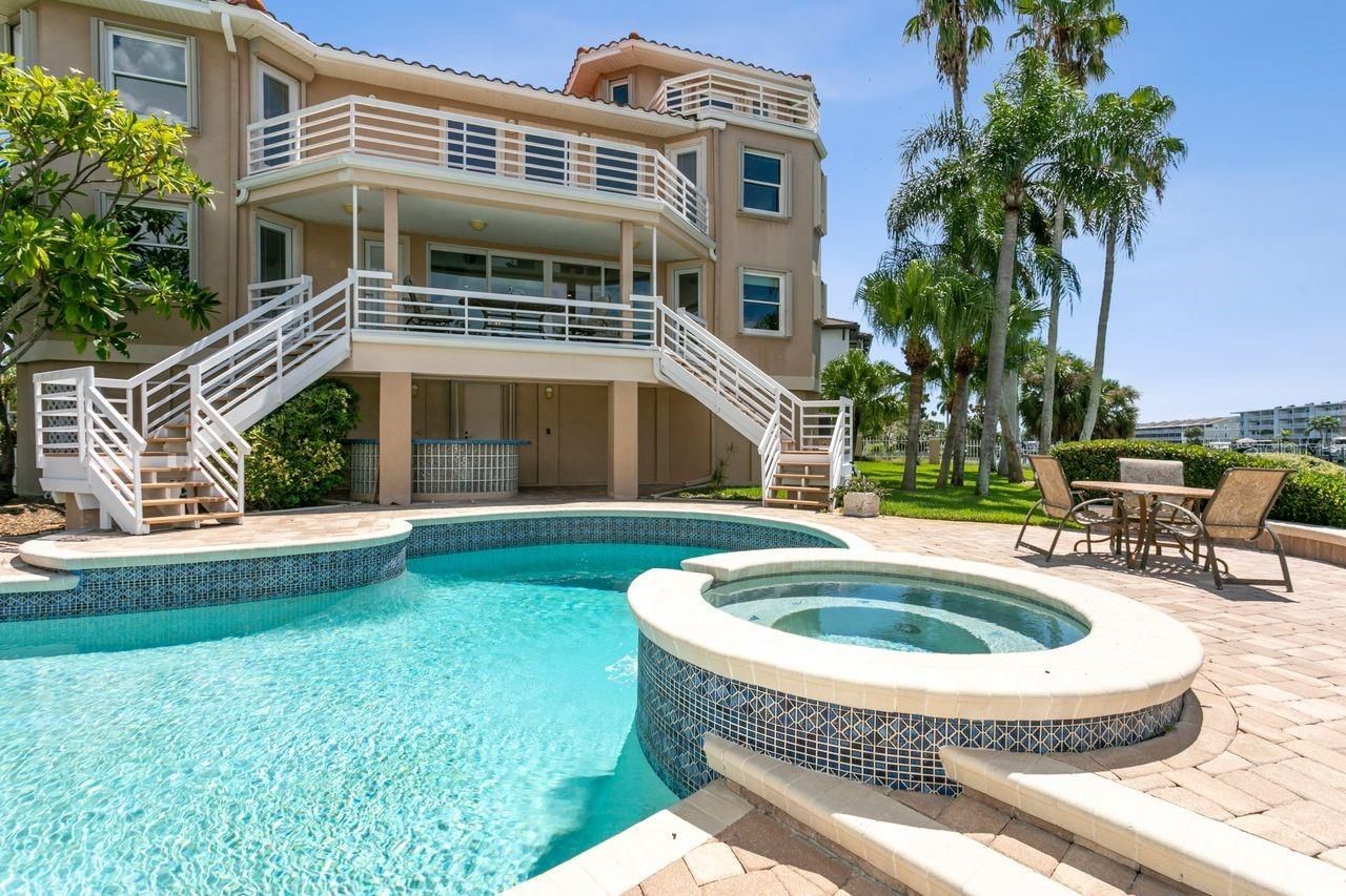 205 6th Street E, Tierra Verde, FL 33715 Photo