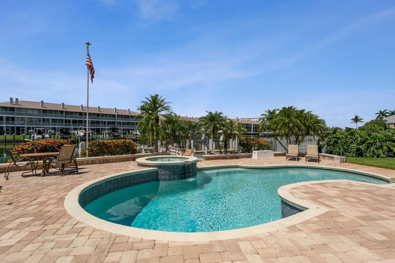 205 6th Street E, Tierra Verde, FL 33715 Photo