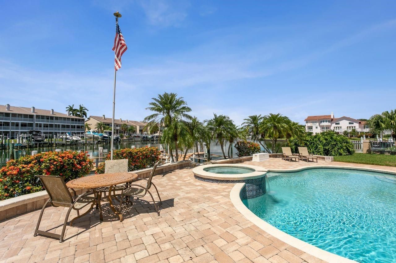 205 6th Street E, Tierra Verde, FL 33715 Photo