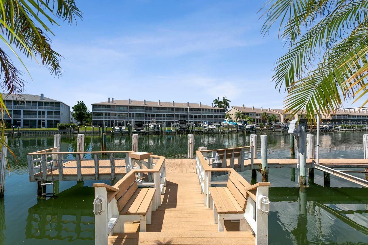 205 6th Street E, Tierra Verde, FL 33715 Photo