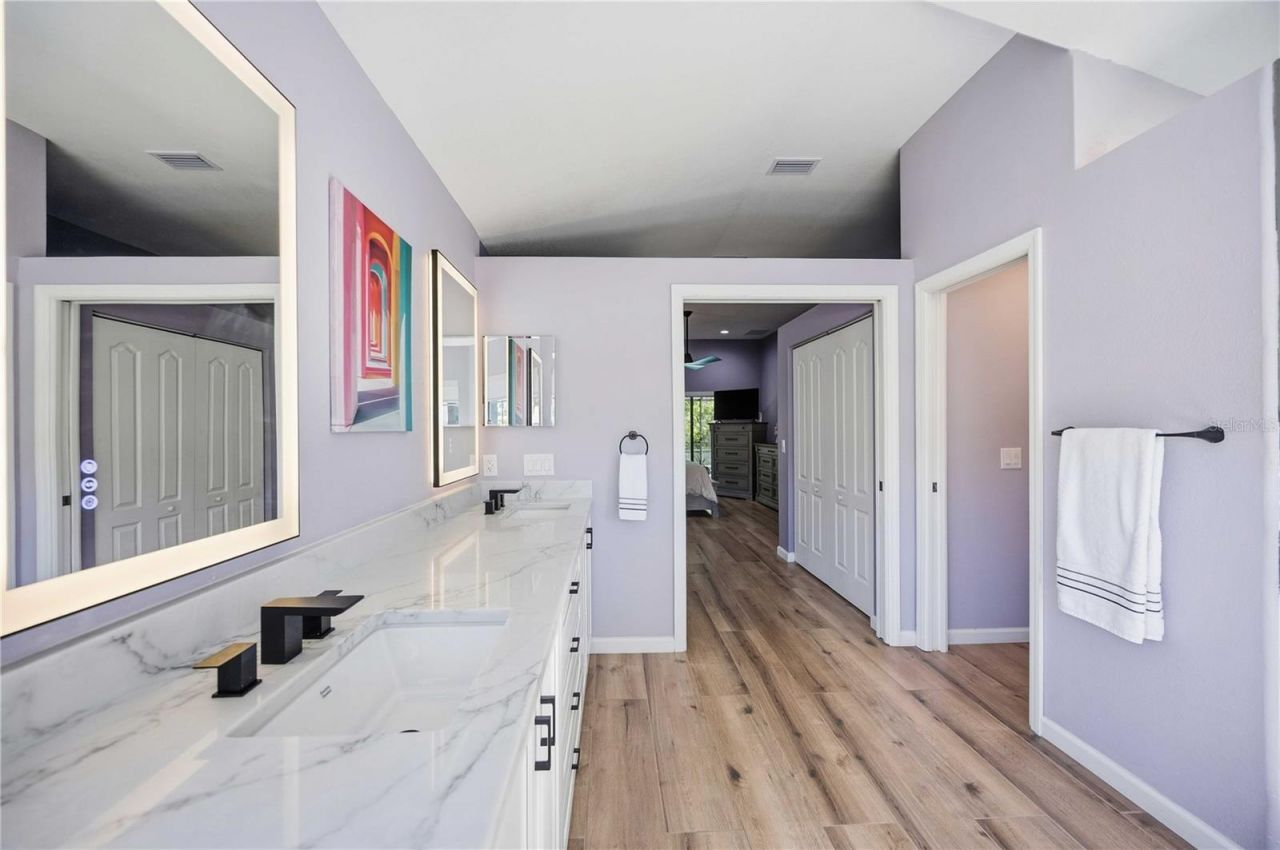 5595 Bent Oak Drive, Sarasota, FL 34232 Photo