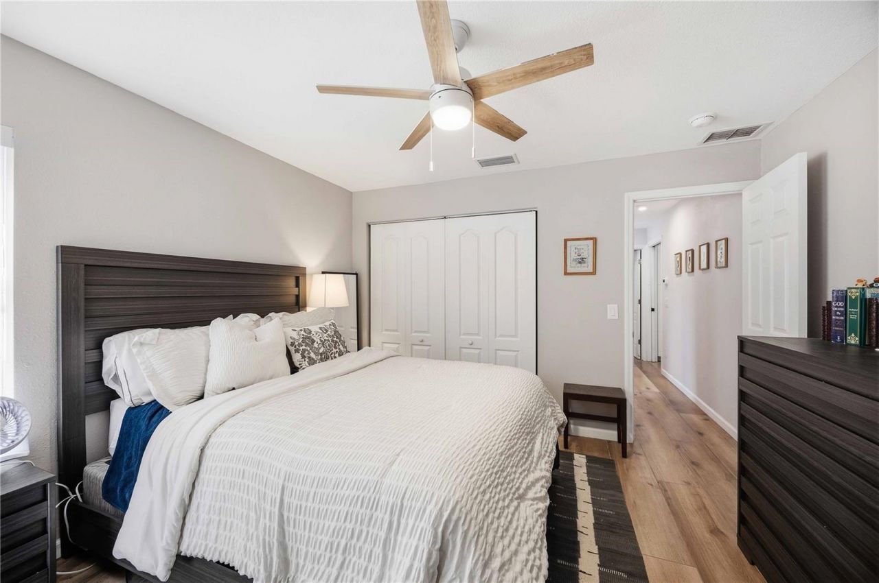 5595 Bent Oak Drive, Sarasota, FL 34232 Photo
