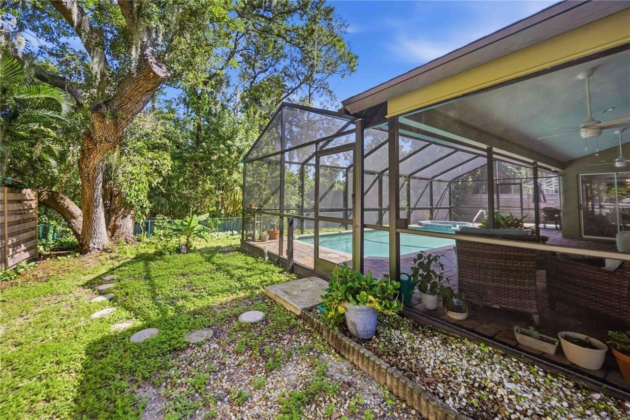 5595 Bent Oak Drive, Sarasota, FL 34232 Photo