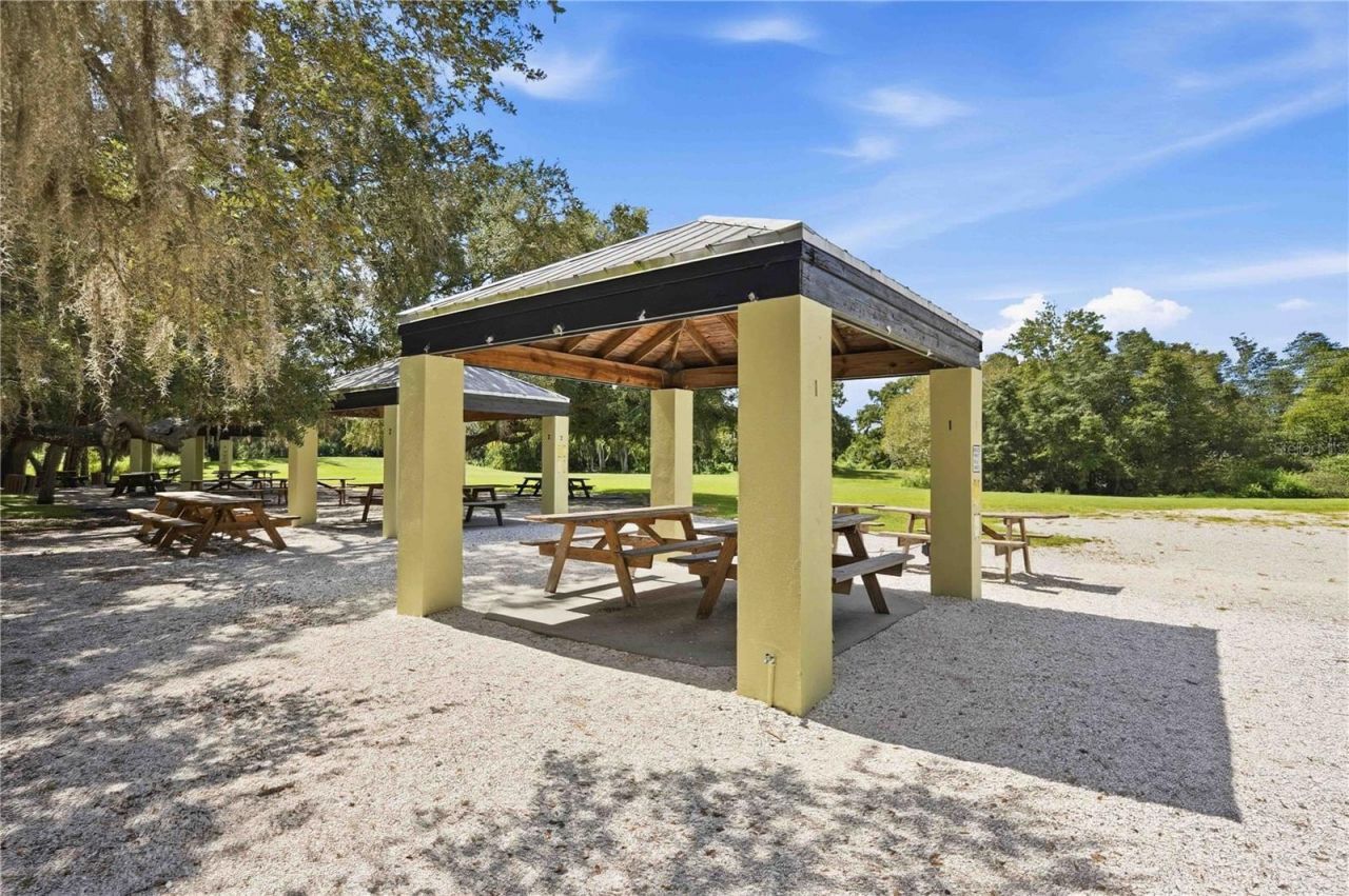 5595 Bent Oak Drive, Sarasota, FL 34232 Photo