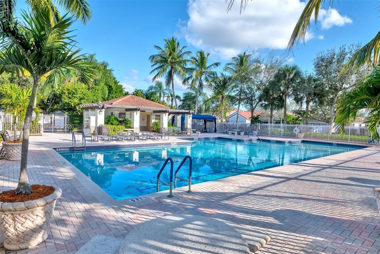 621 Talavera Rd, Unit 621, Weston, FL 33326 Photo