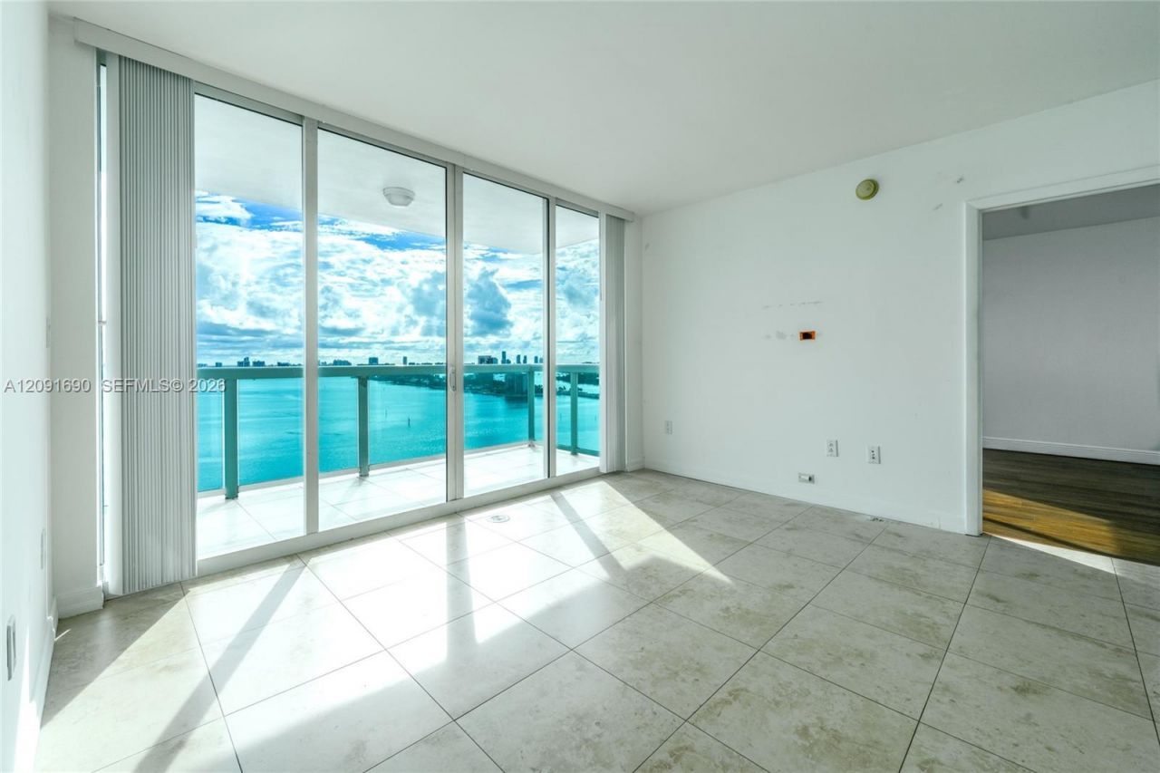 1800 N Bayshore Dr, Unit 2103, Miami, FL 33132 Photo