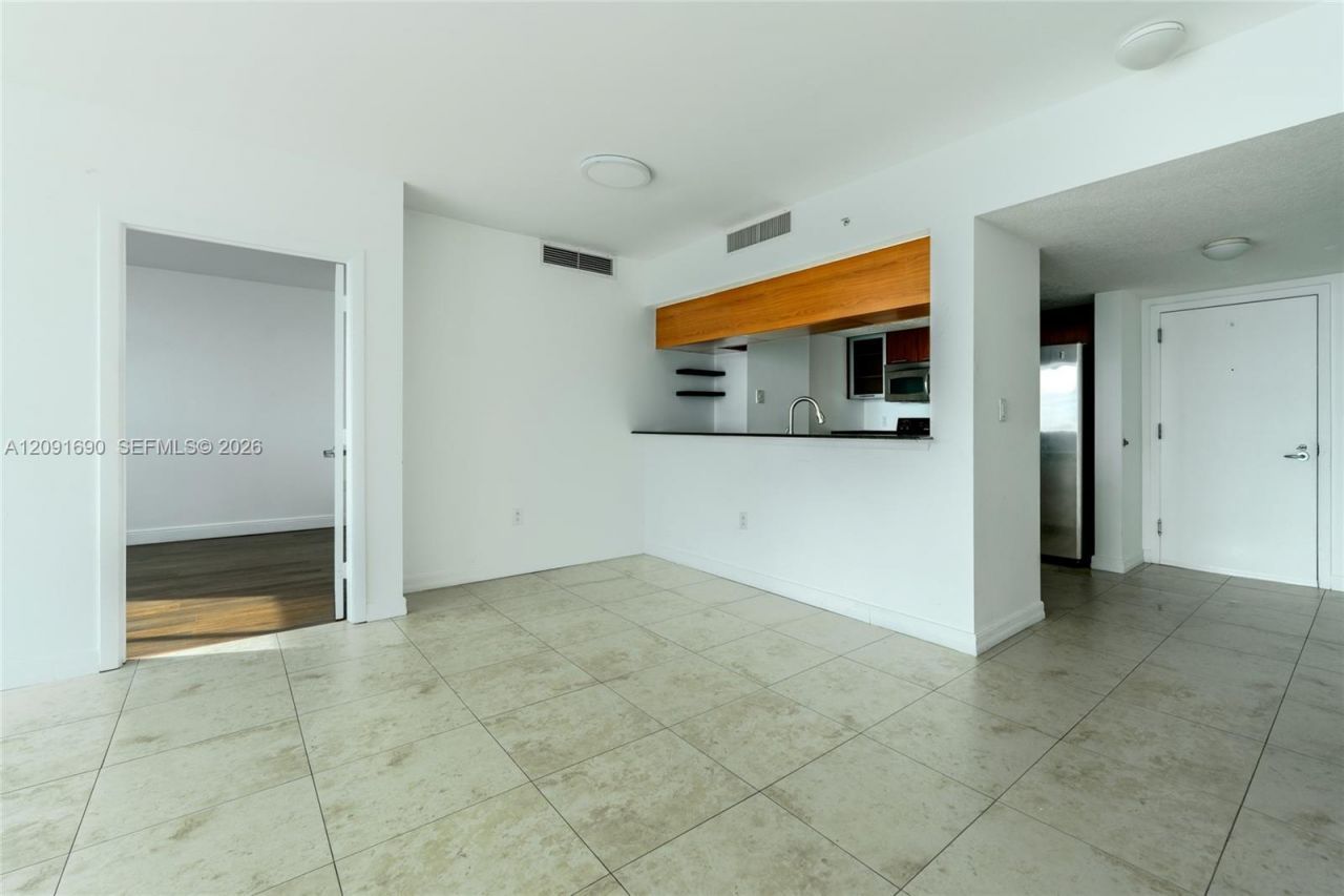 1800 N Bayshore Dr, Unit 2103, Miami, FL 33132 Photo