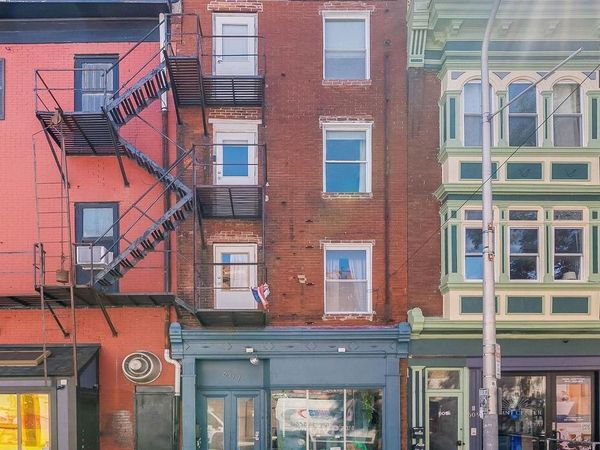 607 E PASSYUNK AVENUE , PHILADELPHIA, PA 19147