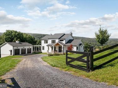 11470 APPLE MANOR ROAD, MARKHAM, VA 22643