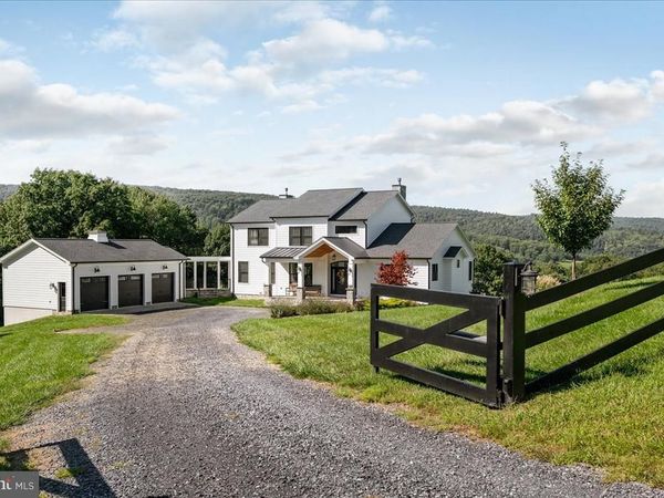 11470 APPLE MANOR ROAD, MARKHAM, VA 22643