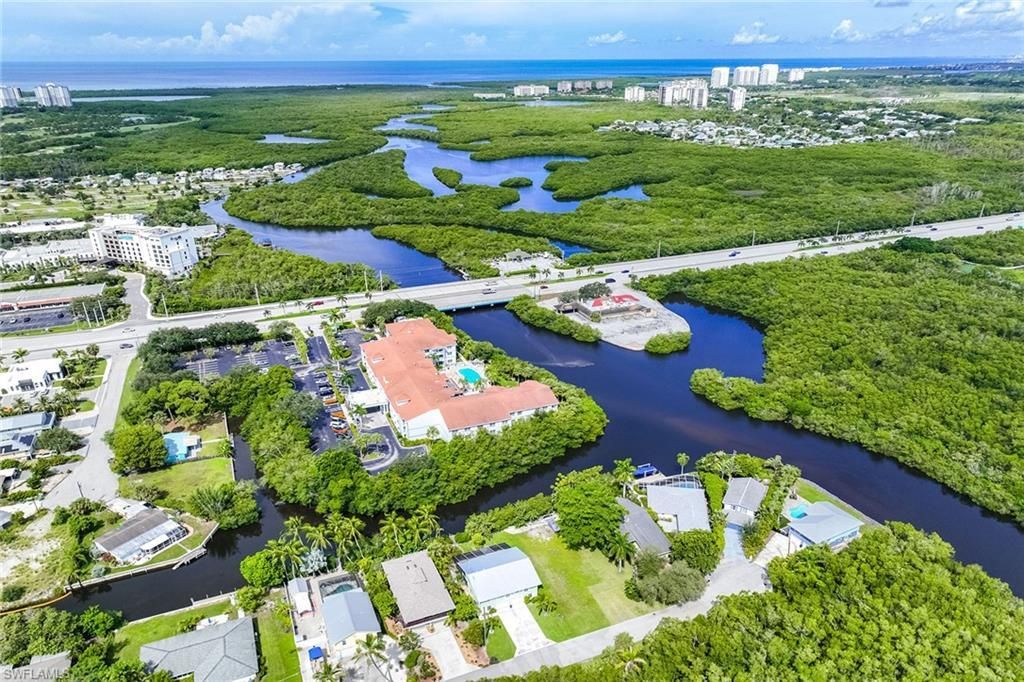 182 Cocohatchee Blvd, Naples, FL 34110 Photo