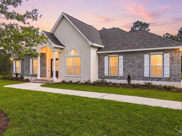 6413 Malibu Ave, Milton, FL 32583