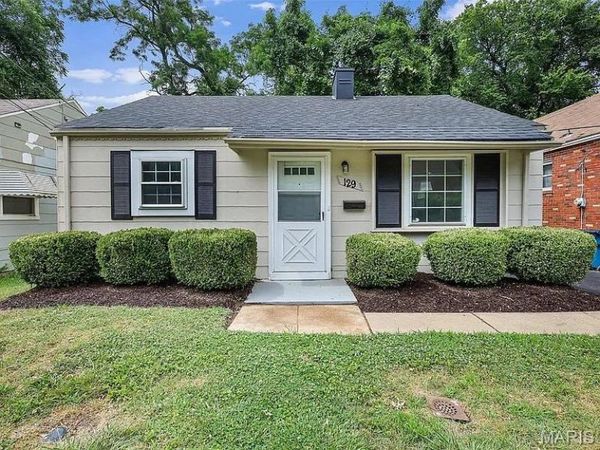 129 Wiegel Drive , St Louis, MO 63135