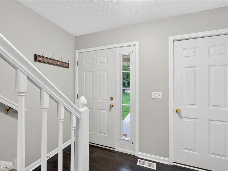 618 Birch Hill Drive, Medina, OH 44256 Photo 8