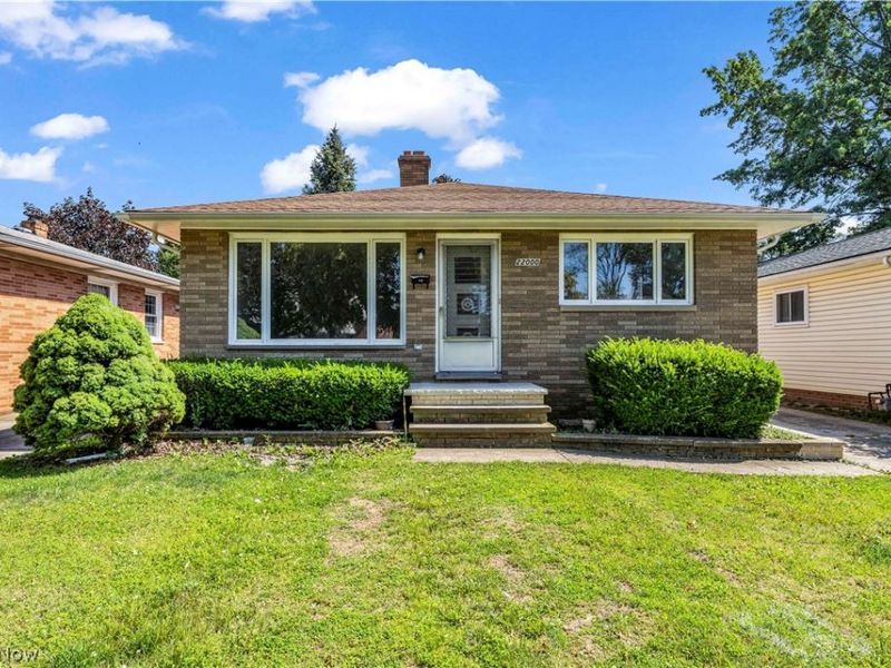 22000 Nicholas Avenue, Euclid, OH 44123 Photo 2