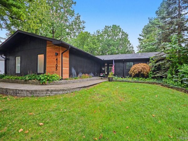4105 Crocus Road, Waterford Township, Mi 48328