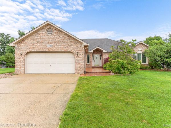 53725 ARABIAN Trail , Macomb Township, Mi 48042