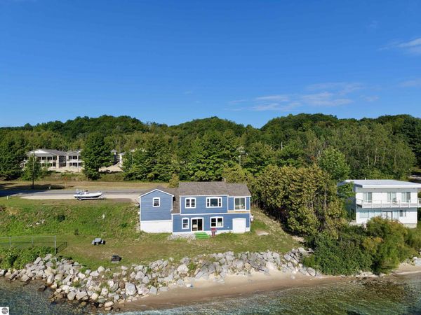 800 St Joseph Street N, Suttons Bay, MI 49682