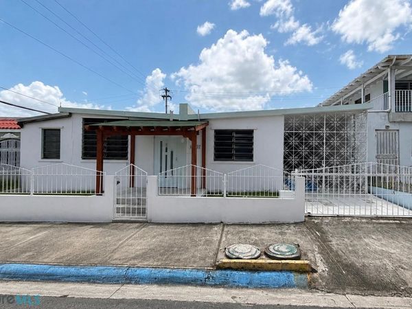 C CALLE, Bayam?´n, PR 00956
