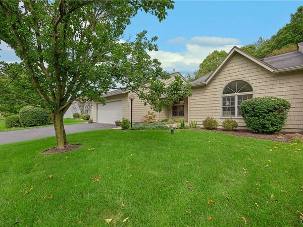 6306 Hamlet Crest, Jamesville, NY 13078