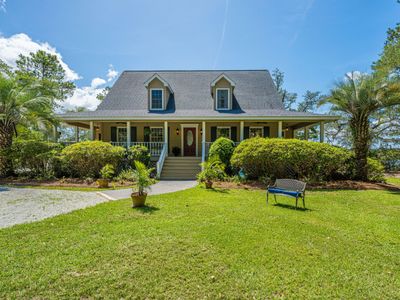 8727 Middleton Point Lane, Edisto Island, SC 29438