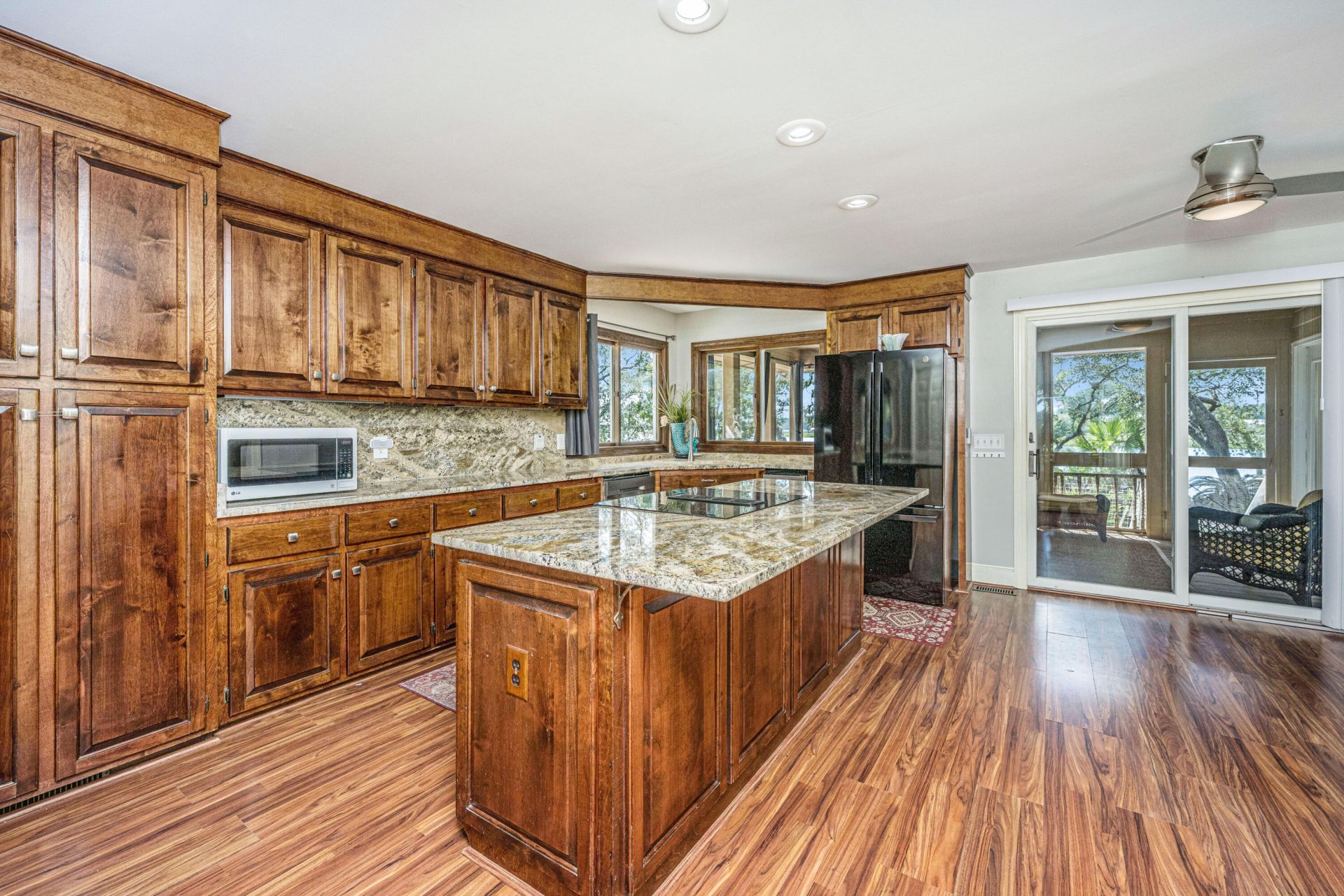 8727 Middleton Point Lane Photo 13
