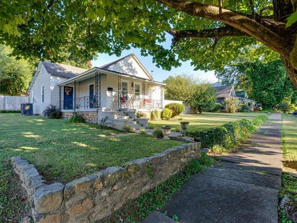 318 Locust Avenue, South Pittsburg, TN 37380