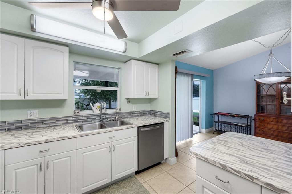 410 SW 7th Ct , Cape Coral, FL 33991 Photo