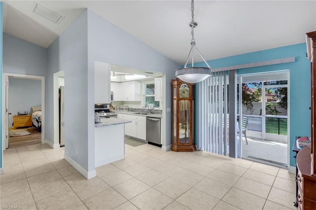 410 SW 7th Ct , Cape Coral, FL 33991 Photo