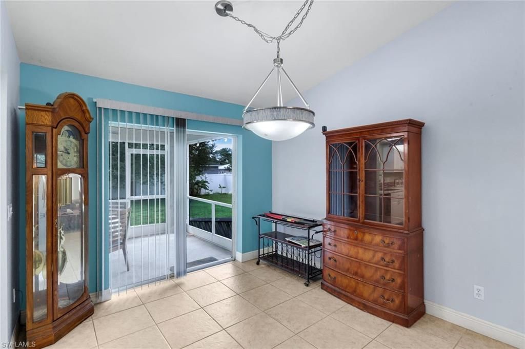 410 SW 7th Ct , Cape Coral, FL 33991 Photo