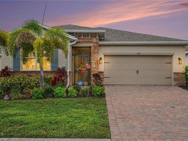 628 Parkshore Lake AVE , CAPE CORAL, FL 33993