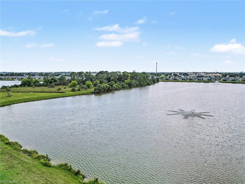 628 Parkshore Lake Ave, Cape Coral, FL 33993 Photo