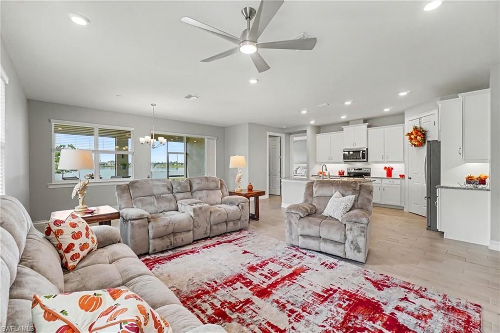 628 Parkshore Lake Ave, Cape Coral, FL 33993 Photo